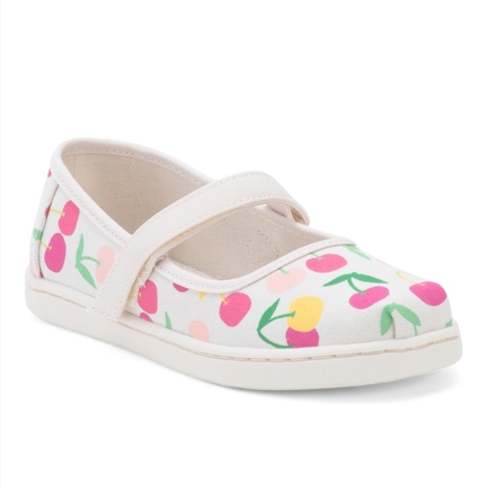 Tom’s Mary Jane shoes